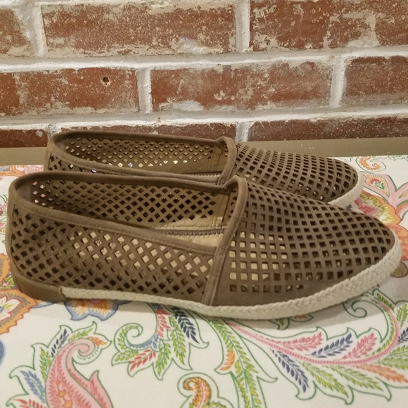 Adam Tucker by Me Too Espadrille Flats - Picture 3 of 7